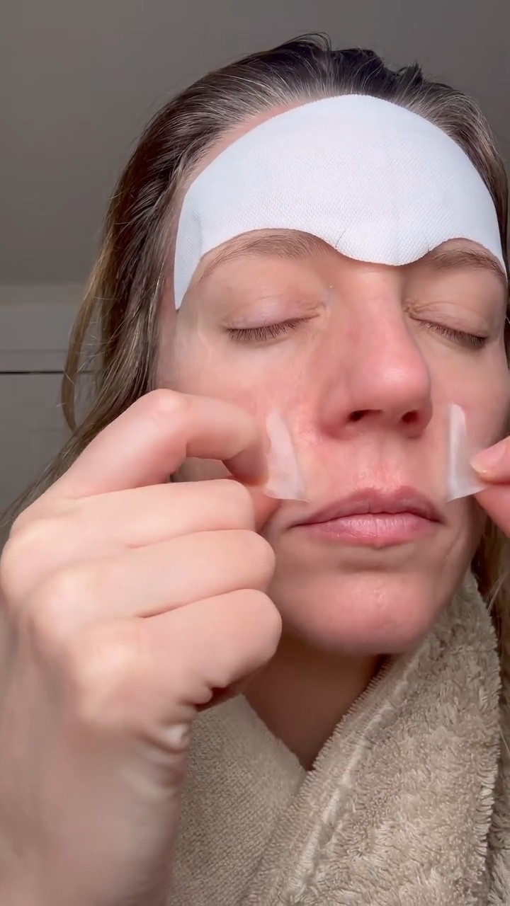 Non-invasive wrinkle treatment that really sticks #antiaging #skincarereview #ad
