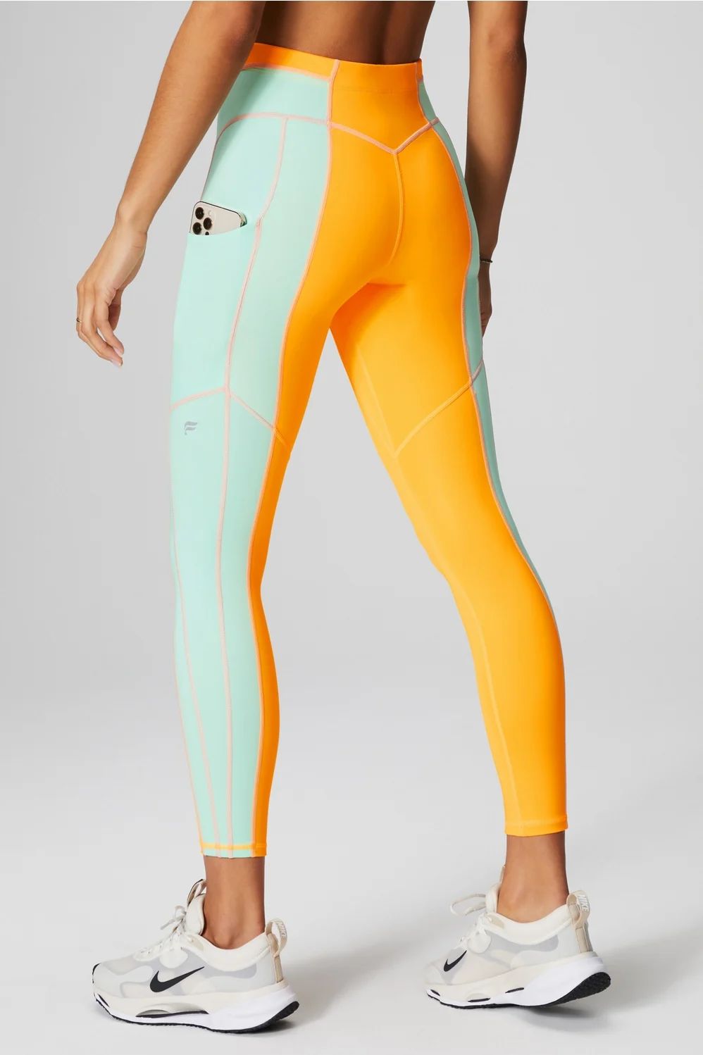 Incline 2-Piece Outfit | Fabletics - North America