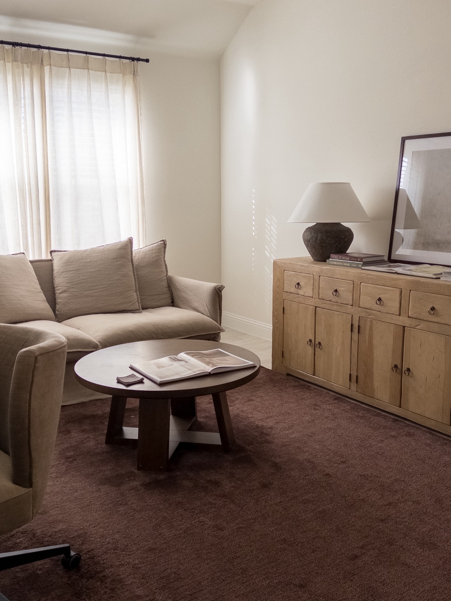 Home office inspo 

Sideboard was a custom piece by @brandywine.tx

Office inspo, neutral warm office, rustic minimal modern office, home office inspo


#LTKHome
