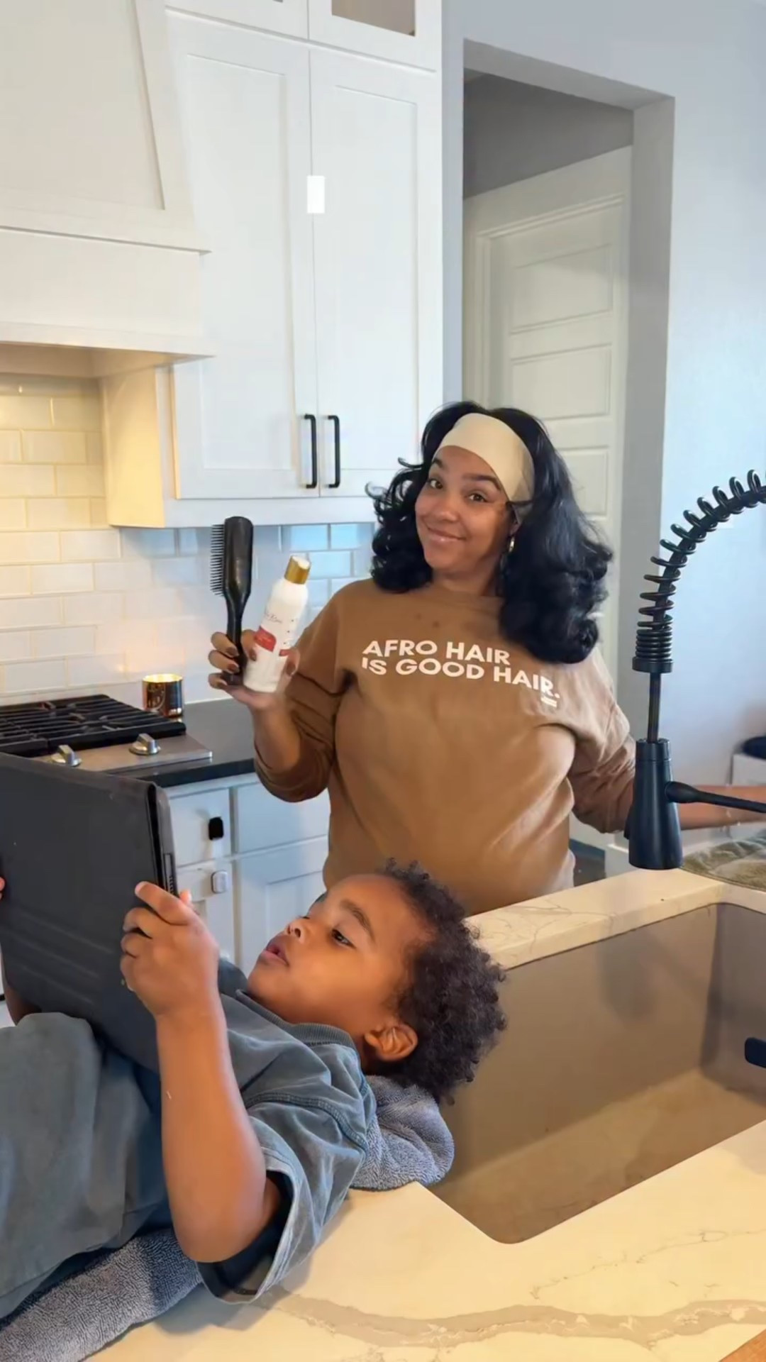 This little one has the cutest little coils! And fortunately for me, his hair doesn’t take 3+ hours like his siblings locs & twists 🤣🥰 #kidswashday #kidsnaturalhair #kidscurlyhair