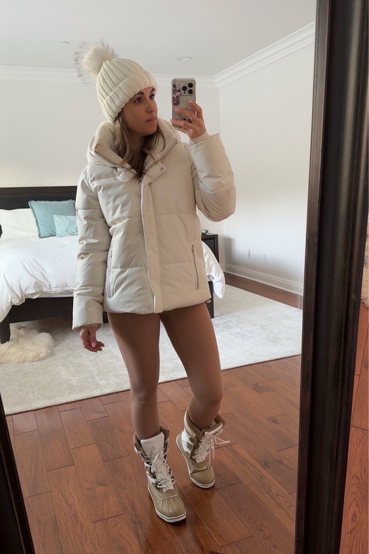 Take me to the slopes! Caption:
Keeping warm never looked this chic ❄️✨ Ski-ready with cozy coats, stylish boots, and slope-approved outfits! 🏔️ What’s your go-to winter essential? 🌨️


#SkiStyle #WinterEssentials #CozyAndChic #SnowDayReady #WarmAndStylish #ApresSkiFashion #WinterOOTD #ColdWeatherStyle #DreamPairsBoots #SkiOutfits #WinterCoats #ChicInTheSnow #SnowFashion