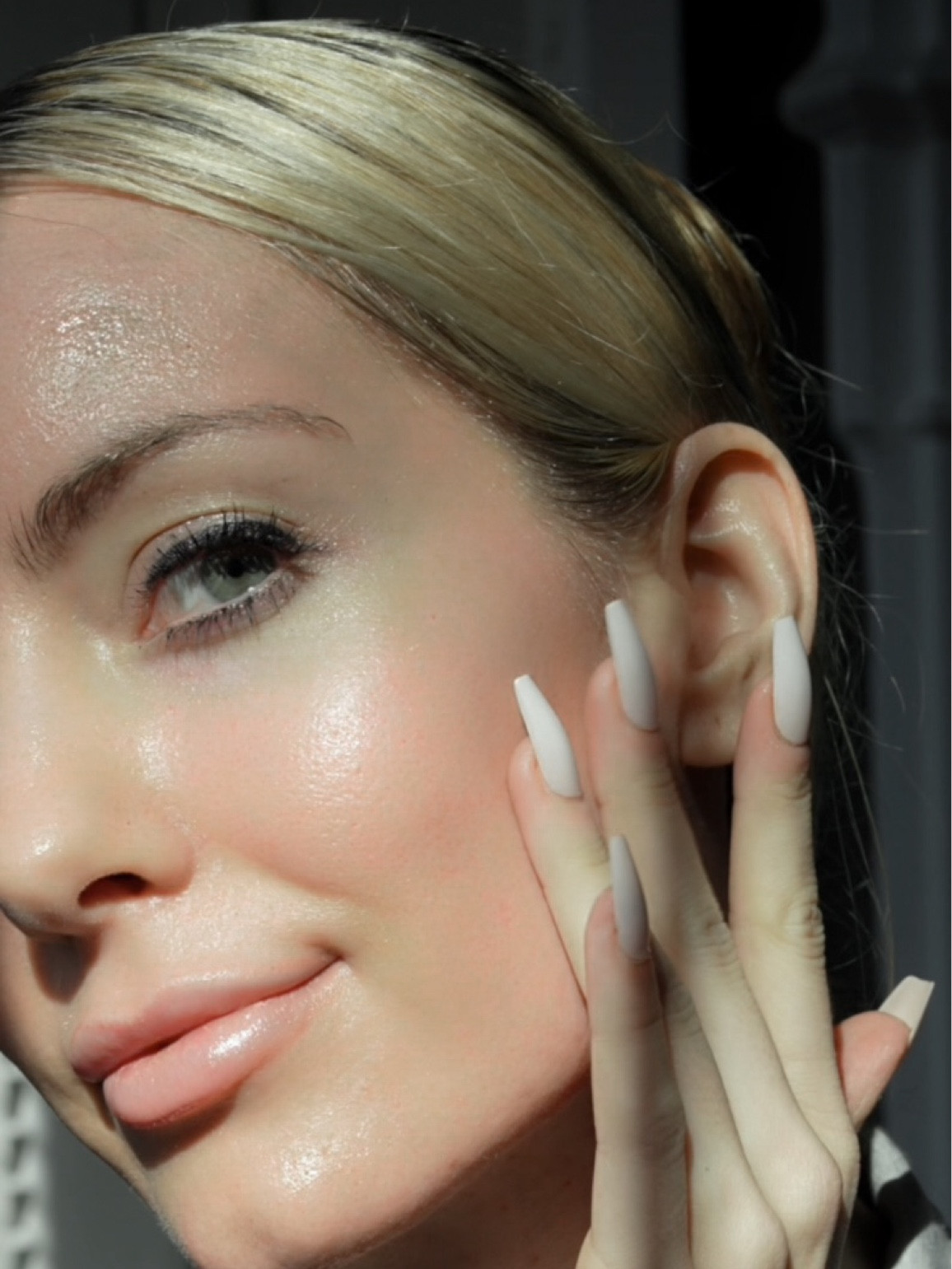 The SK-Il Facial Treatment Mask ☁️🧖🏼‍♀️🫧 Your next skin rescue for every big occasion or event to put your best face forward. It's quick and intensive for skin that glows! I'm in front of the camera a lot for work, so I need my skin to be glowing, hydrated, and clear since l'm constantly in photos and videos, so thought I'd try out the SK-ll mask that l've been hearing amazing things about. Every sheet mask is drenched in an entire bottle of PITERA infused serum, resulting in immediate radiant skin in 15 minutes as your skin is flooded with hydration. It's super quick to apply, and is comfortable sitting on the skin. I was pleasantly surprised to see that it did not budge or slide off my face with as much serum as was on the mask, so l was able to do other things while I had the mask on which was so convenient. I removed the mask after 15 minutes and gently pressed the remaining serum into my skin. I could not believe how hydrated and glowy my skin looked! The mask sets your skin as a perfect canvas and gives you that glass skin effect. I was so happy with my results and the hydration really lasts so you're glowing from within. I'll be using these masks every time I need quick, hydrated and camera ready skin! @skiiusa #skiidifference #skiipartner #skiimask #hollyjoannew AD

#LTKbeauty #LTKfindsunder50 #LTKfindsunder100