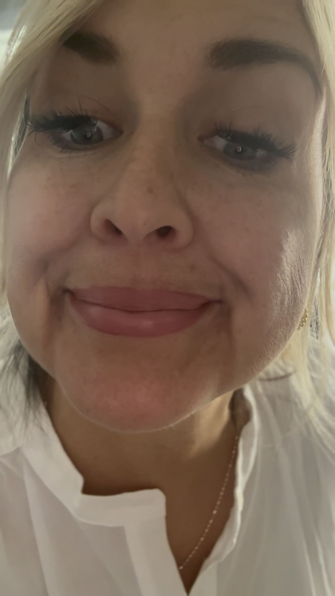 Perfect lips for summer! 
Love MAC 💄 
#lipstick #makeup #Macmakeup 

#LTKStyleTip #LTKVideo #LTKBeauty