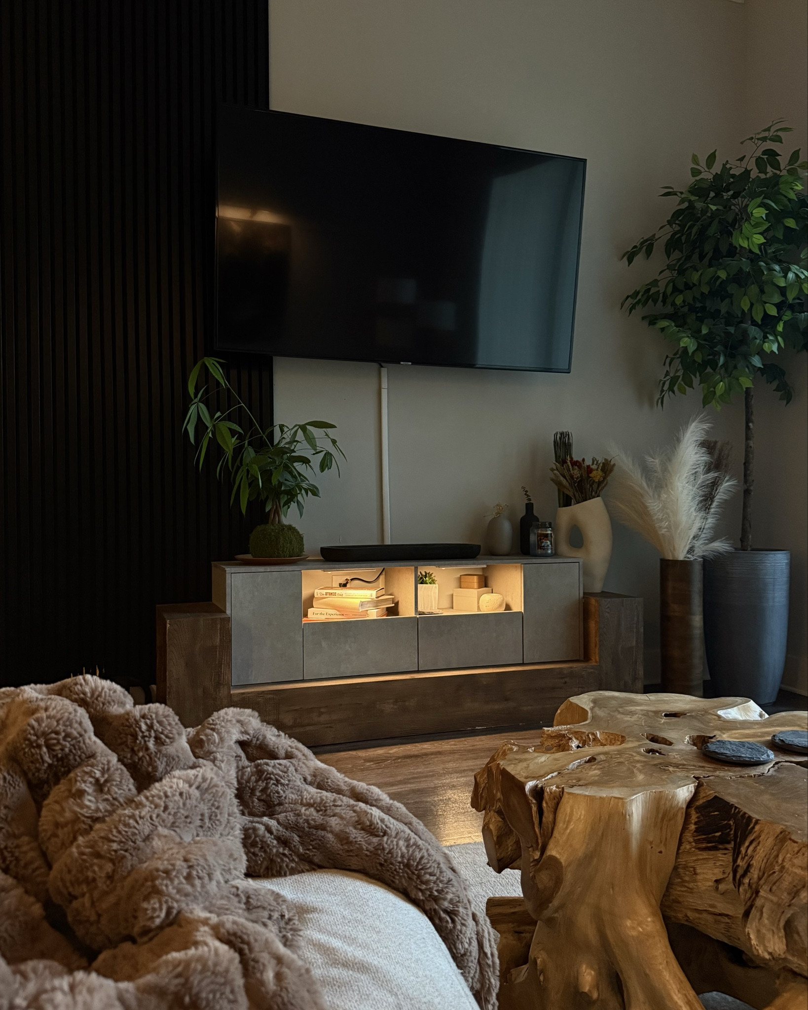 Apartment details! Things we did to make our apartment cozy! #apartment #decor #homedecor #cozy #panel #wallart #wallpaper #seasonal #home #homedesign

#LTKStyleTip #LTKFindsUnder100 #LTKHome