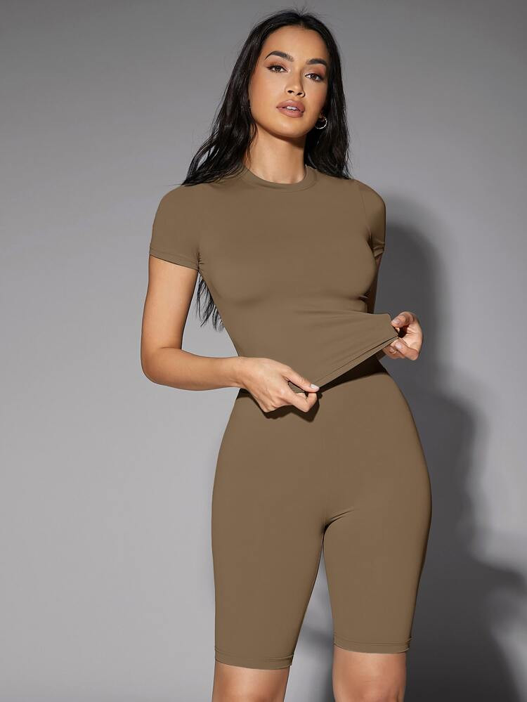 SHEIN BAE Solid Fitted Tee | SHEIN