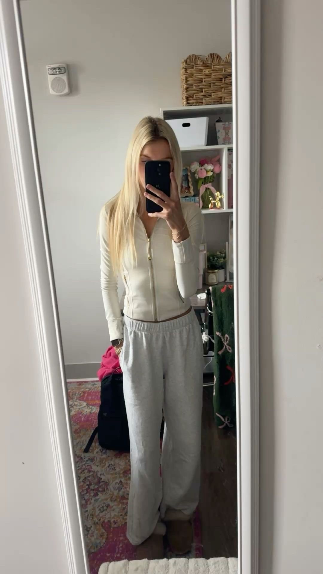 Lululemon bone define jacket cropped & wide leg sweats

#LTKHome #LTKActive #LTKootd