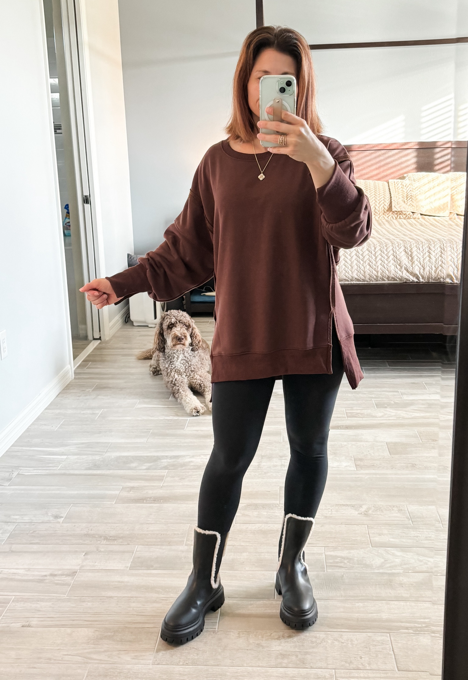 Love the high low style of this oversized sweatshirt! Wearing xs

#LTKshoecrush #LTKover40 #LTKfindsunder50