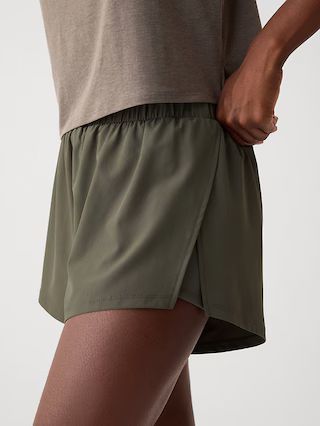 GapFit Mid Rise Dolphin Running Shorts | Gap (US)