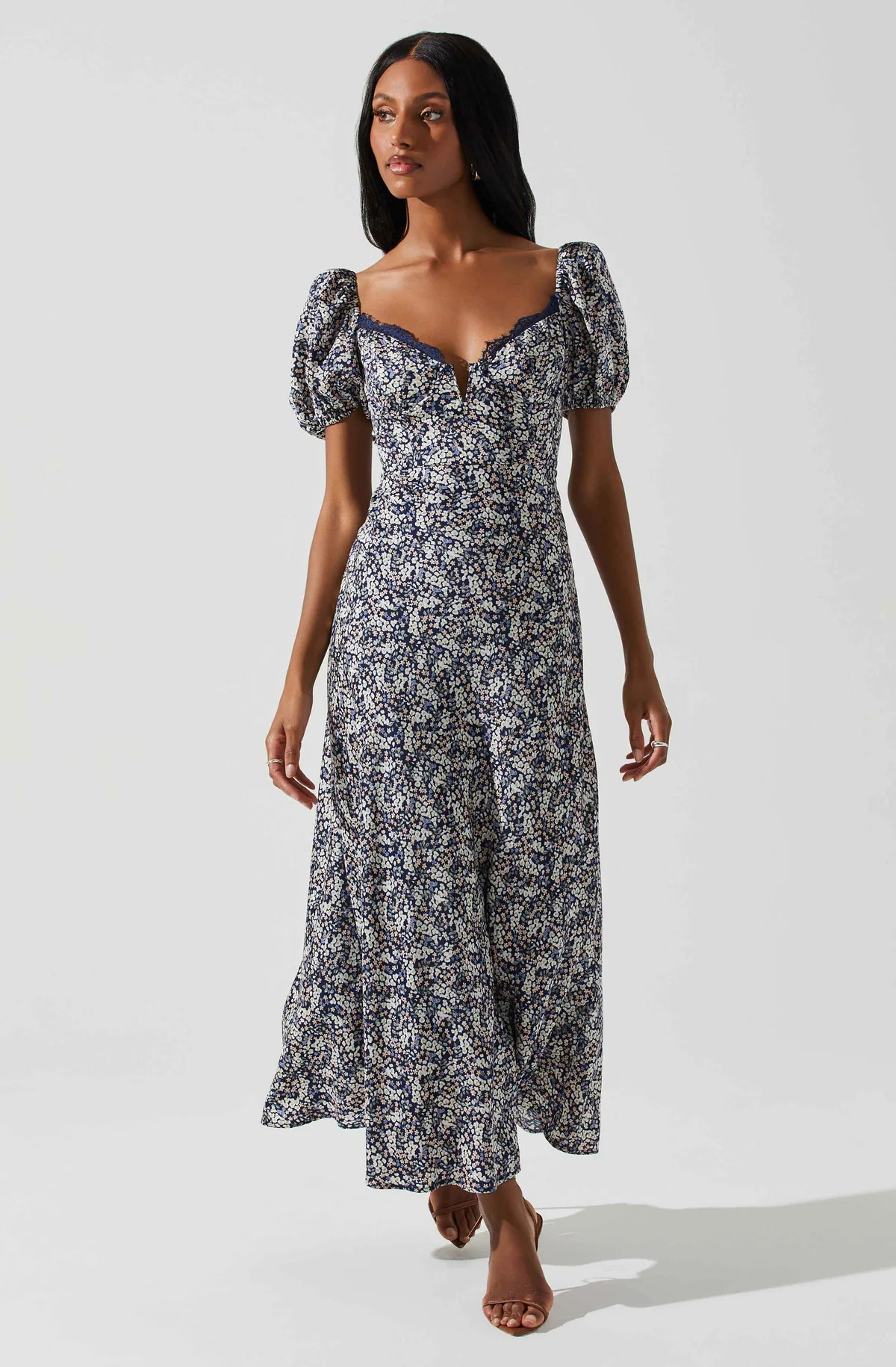 Sylvie Short Sleeve Sweetheart Neck Dress | ASTR The Label (US)