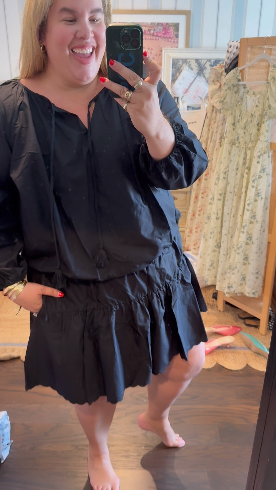 This set from 🎯!!! The little scallop edges, tie bow details, looks expensive - such a winner! XXS - 4X 

Comment ‘shop’ for the link! 