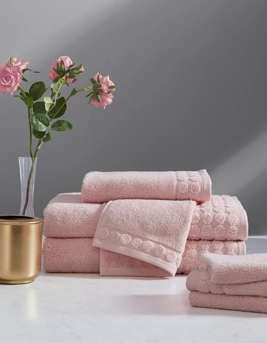 BUBBLE CUFF PINK TOWEL SET PINK | Betsey Johnson