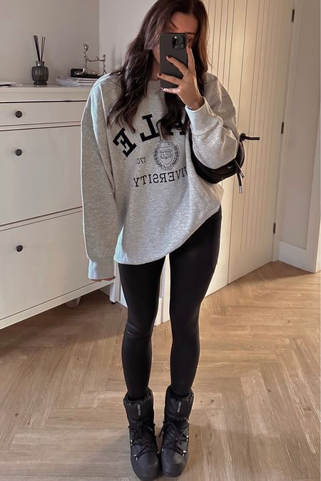 If you need casual everyday outfit  inspo for what to wear when you have nothing to wear follow me on all my social media @beth_bartram ❤️

Oversized sweatshirt
Black leggings 
Black moon boots 


#LTKstyletip #LTKeurope #LTKfit