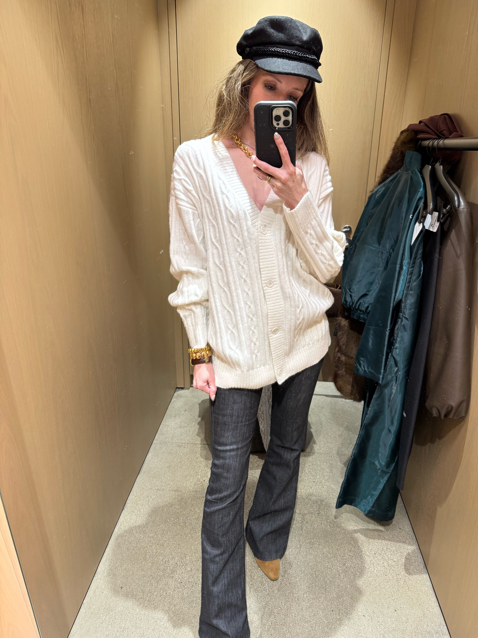 Oversized cardigan! Wearing a small usually a xs

#LTKSeasonal #LTKStyleTip #LTKWorkwear
