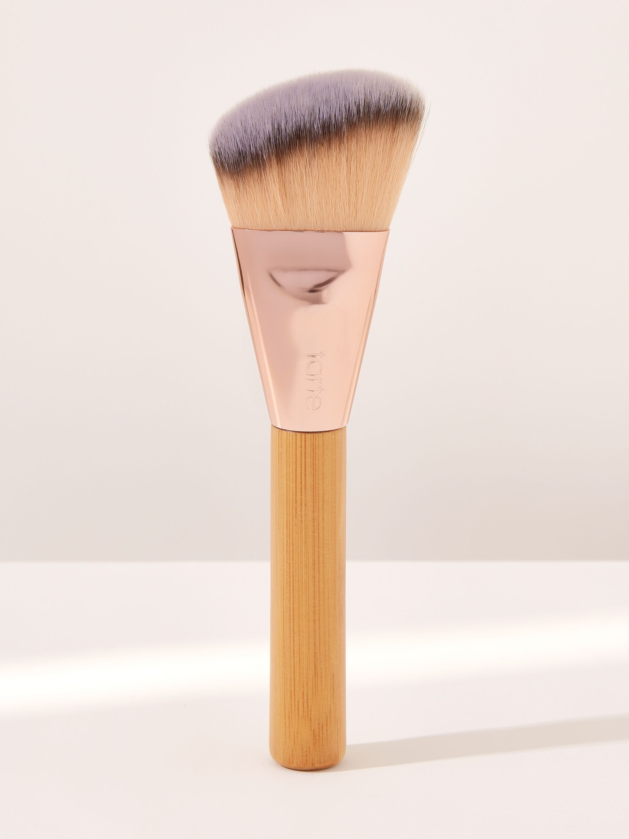 cheek lifter brush | tarte cosmetics (Global)