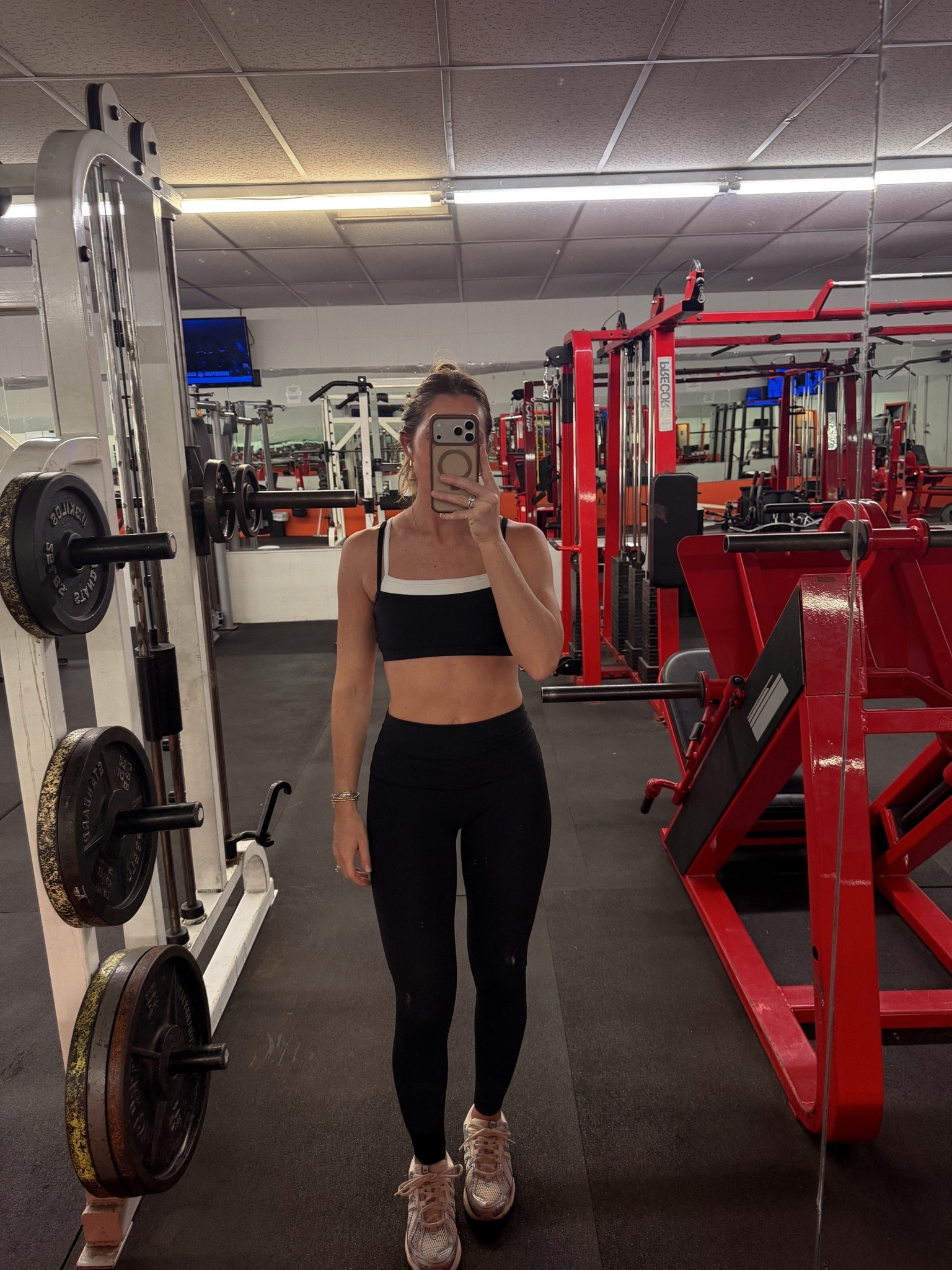 All black workout always.. size small bra size 6 leggings!

#abercrombie #lululemon #A&F

#LTKootd #LTKfitnessgoals #LTKActive
