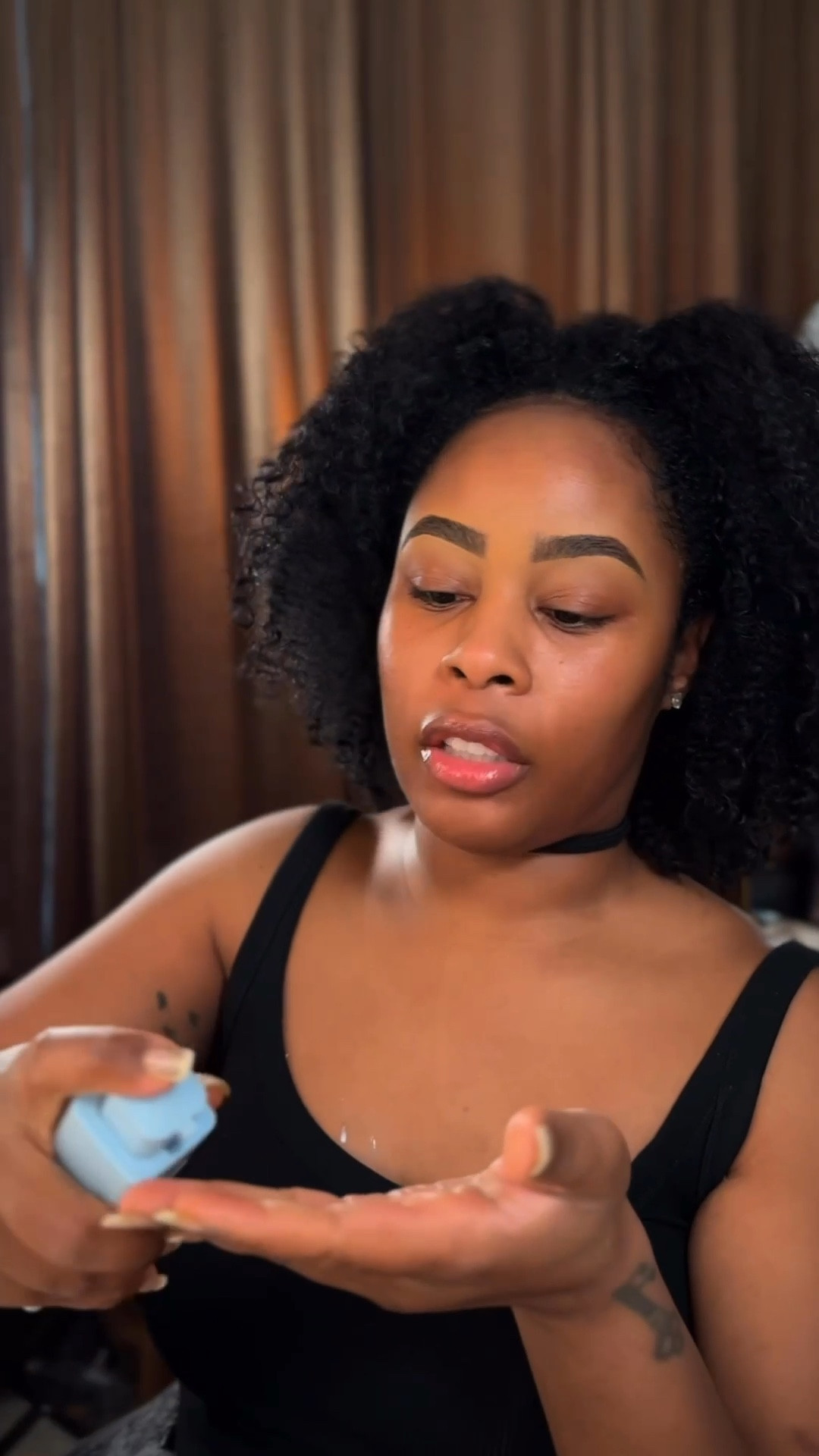 This is a everyday minimal makeup routine, quick, polished, and realistic.

Perfect for the working woman, busy mom on the go, or anyone who wants to look put together without spending 45 minutes in the mirror.

This look uses minimal products but still gives:
• Even, hydrated skin
• Soft sculpted definition
• A natural flush
• Defined lashes (tubing mascara is the secret if you have thin lashes)
• The perfect everyday brown girl lip combo

It’s lightweight, breathable, and easy to recreate, no complicated steps, no heavy layers.

If you need a fast, under-10-minute makeup routine that still looks elevated, this is it.

Everything is linked here!


#LTKBeauty #LTKmorningroutine #LTKgrwm