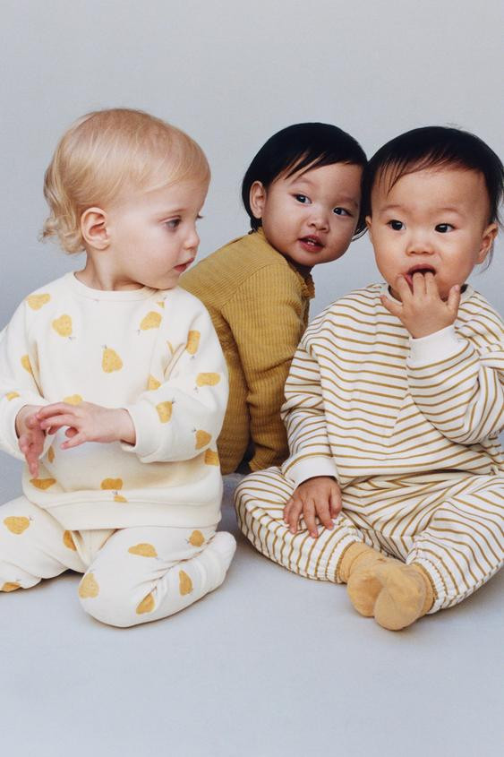 SWEATSHIRT AND STRIPED JOGGER PANTS SET | Zara US