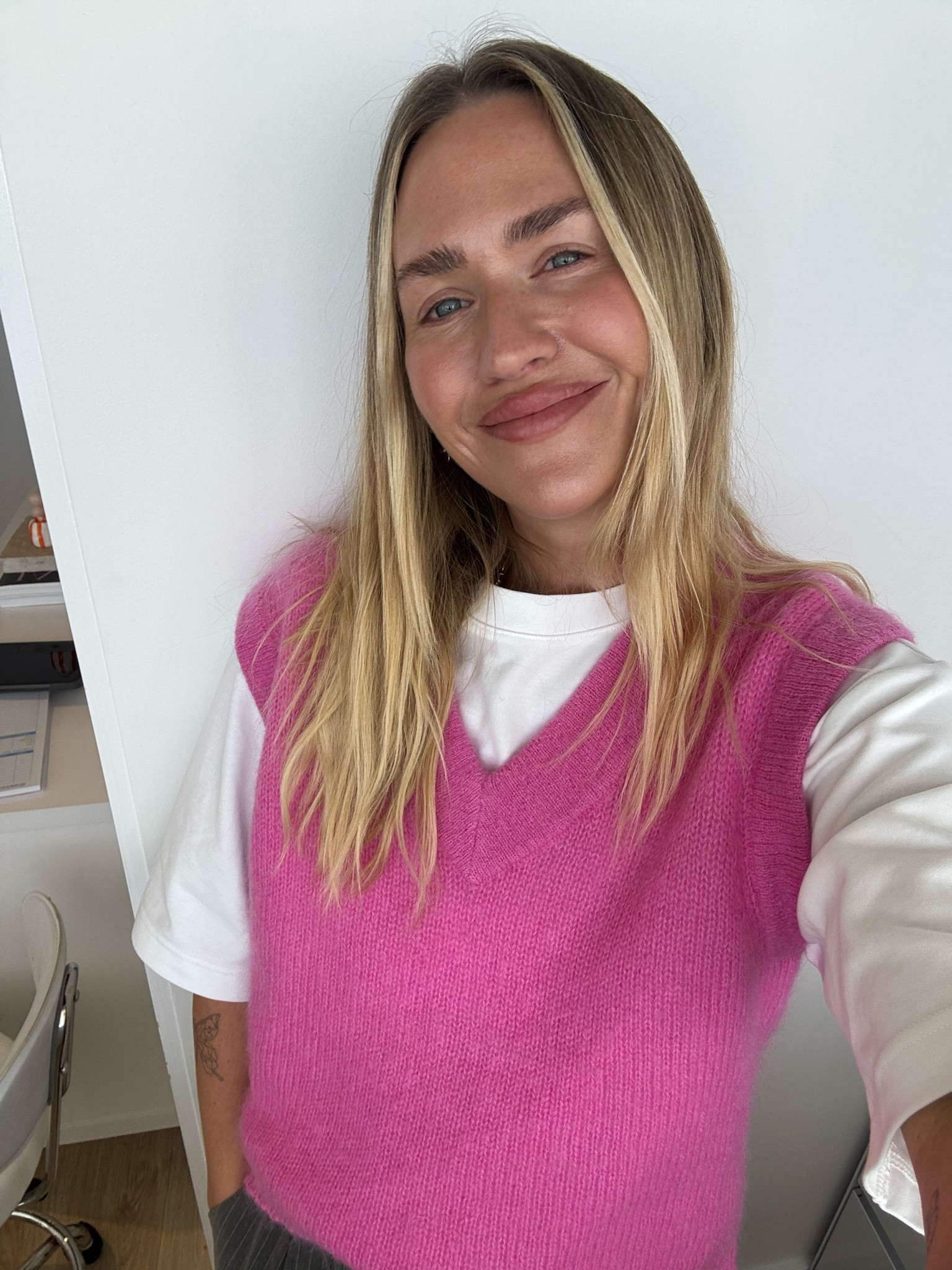 The perfect pink vest- so soft. I sized up to a large for an oversized fit!