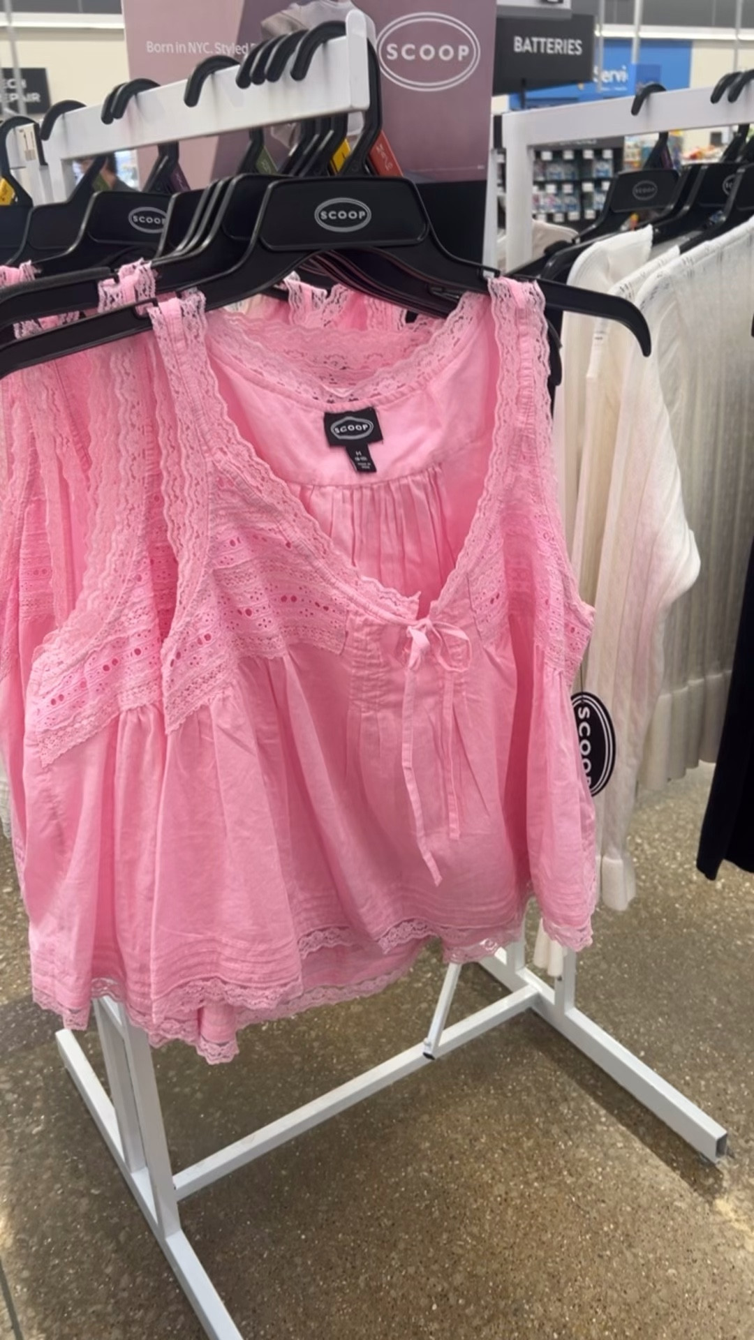 Scoop top  

#LTKOver40