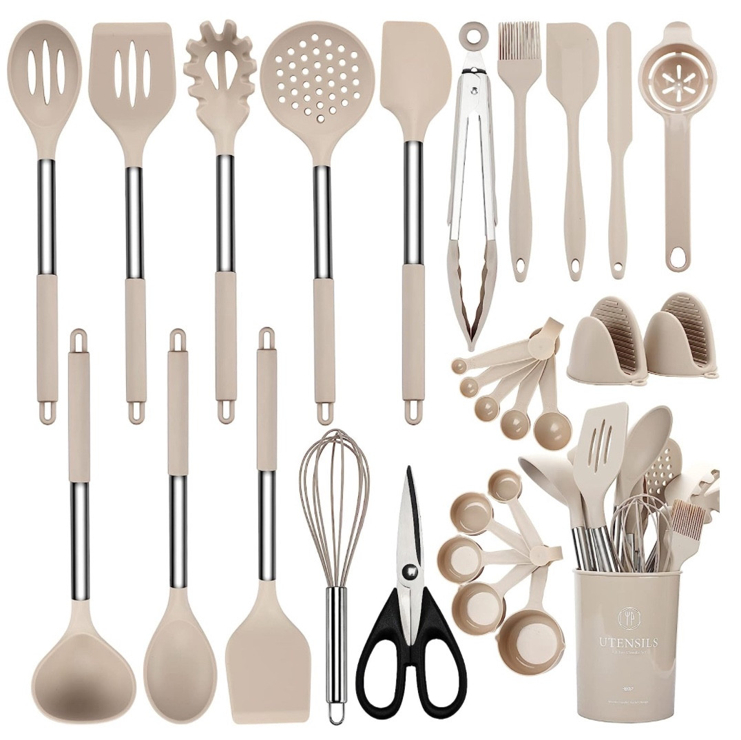 This whole set is only $30

#LTKsalealert #LTKU #LTKhome