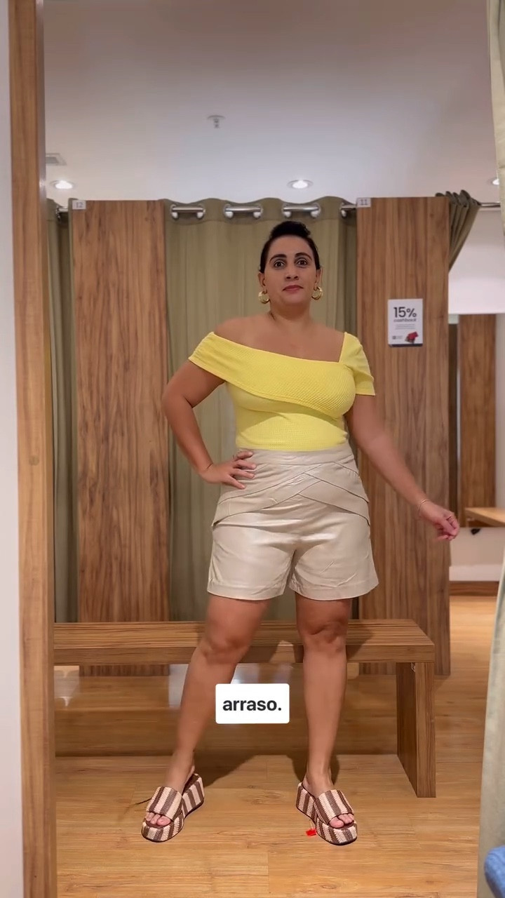 Boa proposta para o Ano Novo também, dizem que o amarelo atraí 💰😉 #anonovolooknovo #lookfesta #lookanonovo #amarelo #vestidolongo

#LTKplussize #LTKpromo #LTKsummer