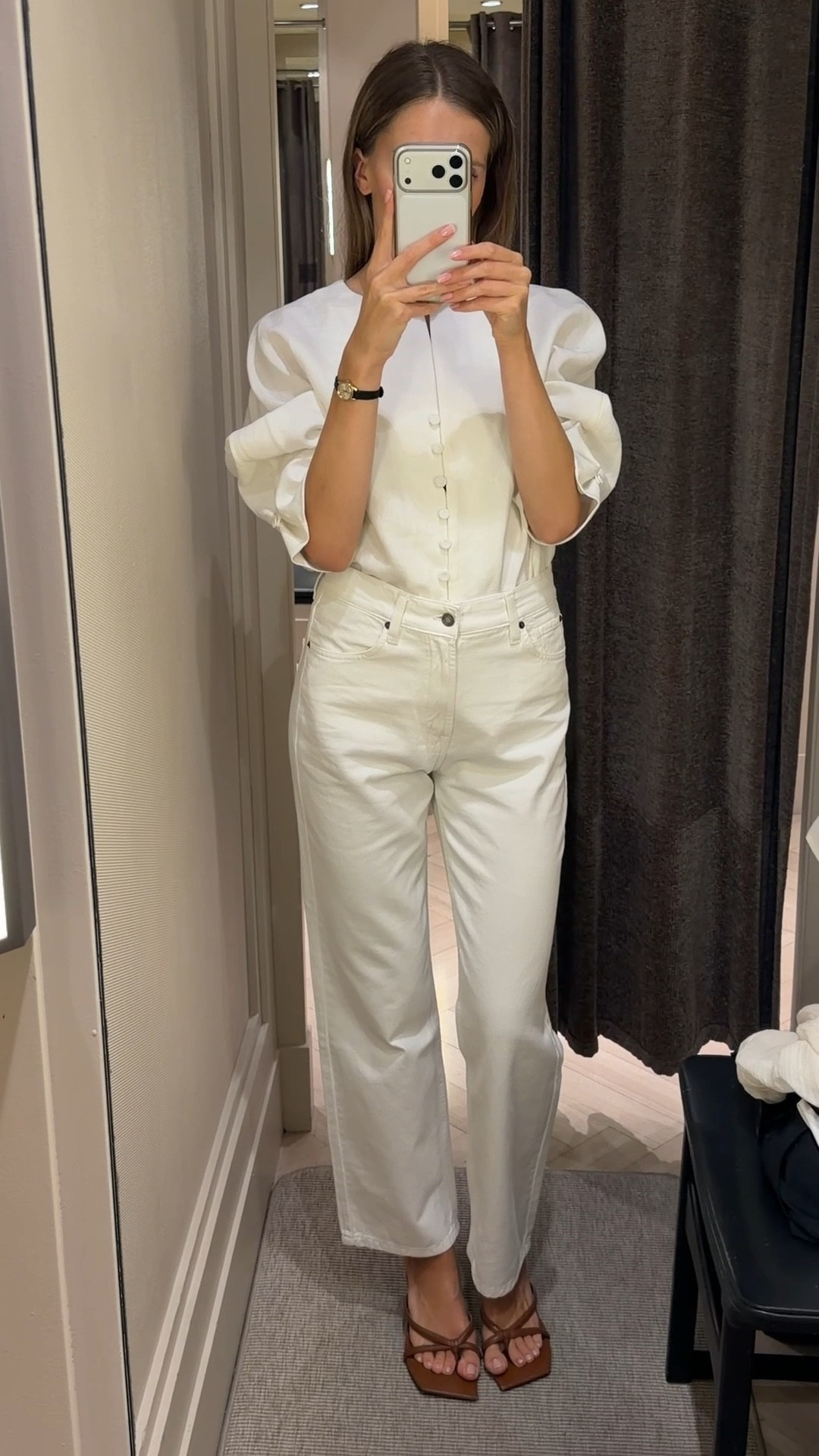 A must-have pair of white jeans for spring and summer 🤍 I’m 173cm and wearing the jeans in size 36 (my usual size in jeans varies between 34 and 36)

#LTKworkwear #LTKspring #LTKjeans