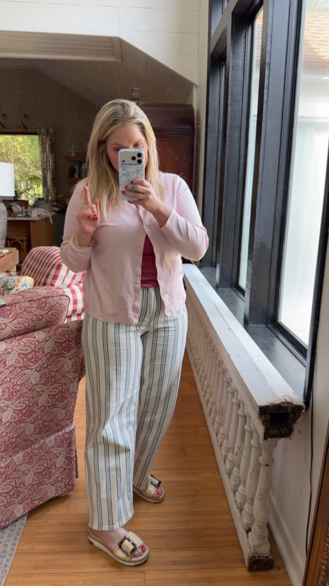 Ootd 💕

#LTKSeasonal #LTKSaleAlert #LTKmomlife