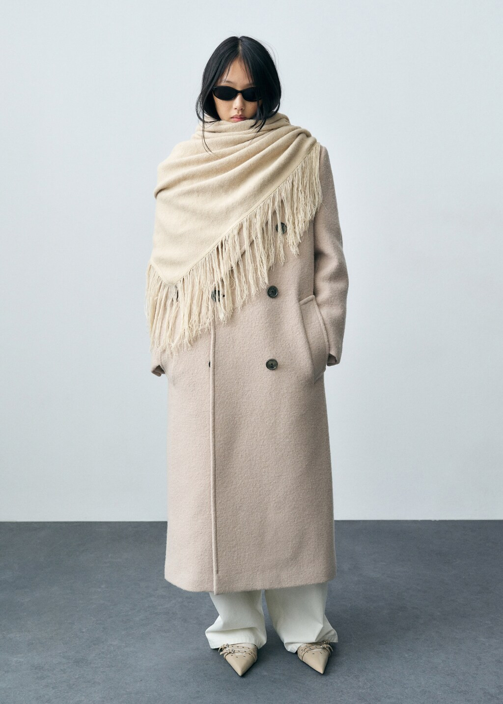 Knitted shawl with fringed ends | Mango (US/MX/AU)
