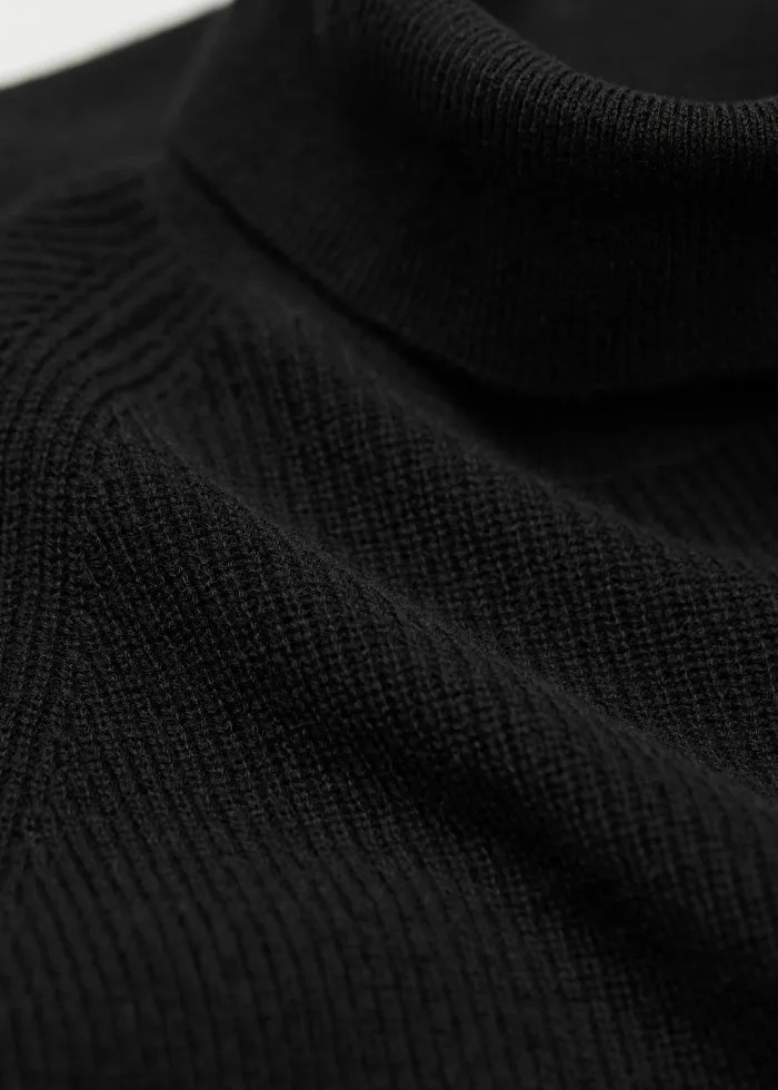 Cashmere Turtleneck Sweater | & Other Stories (EU + UK)
