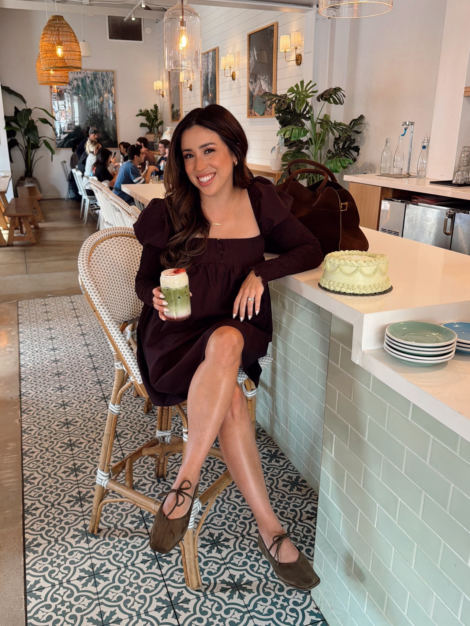 Coffee shop outfit ☕️🤎