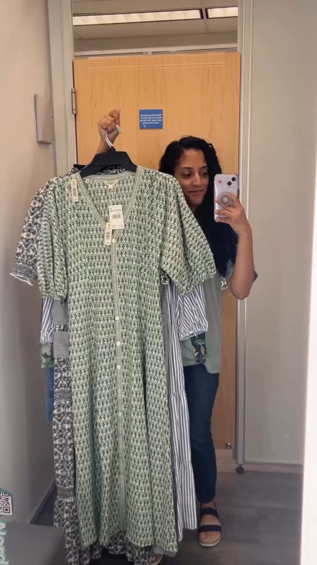 Went browsing for some semi-modest dresses for summer at Nordstrom Rack today! Found some good ones 👀

#nordstromrackfinds #rackscore #nordstromrackpartner #modestfashion #summerdresses

#LTKootd #LTKPetite #LTKSaleAlert