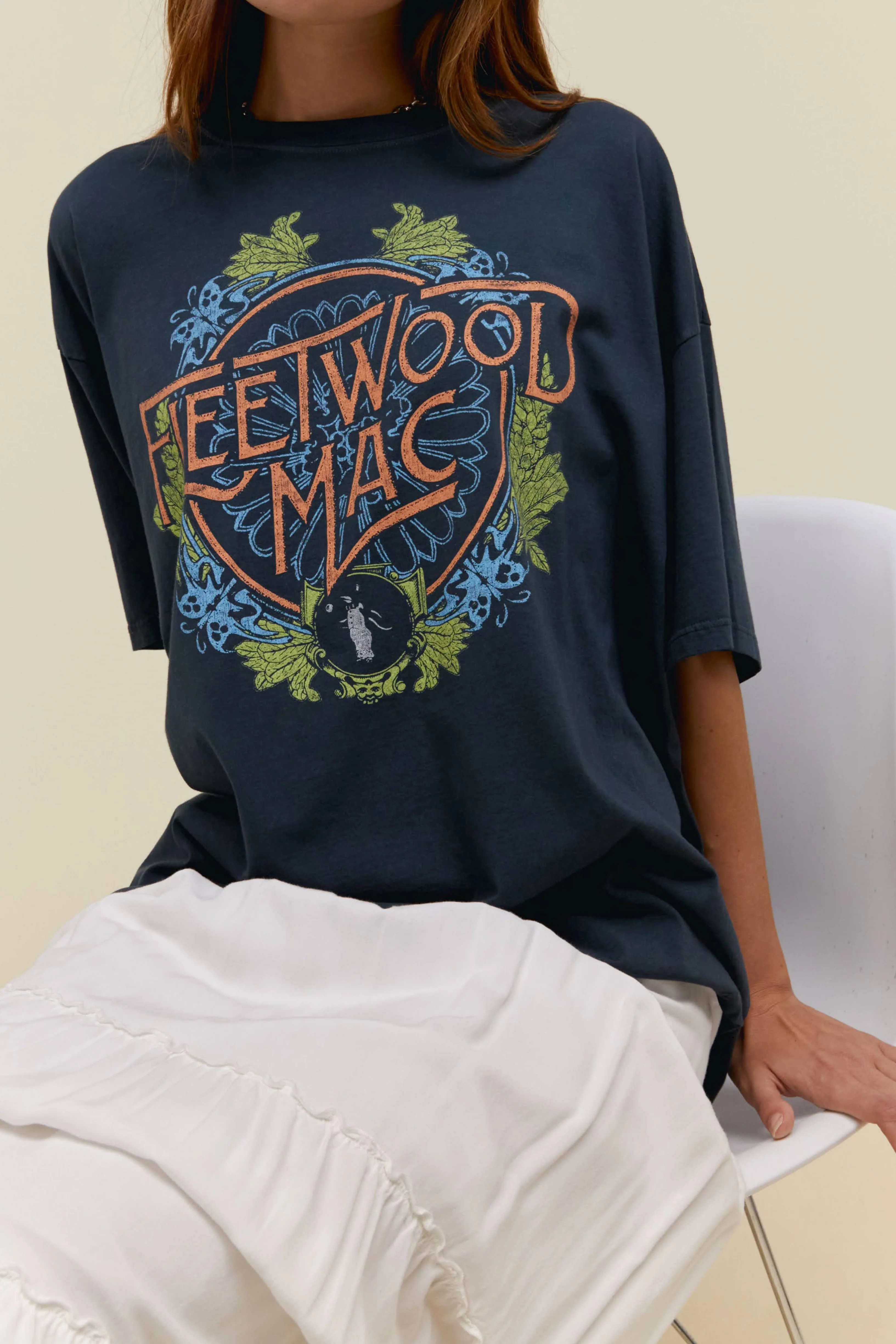 Fleetwood Mac Flower Crest OS Tee | Daydreamer