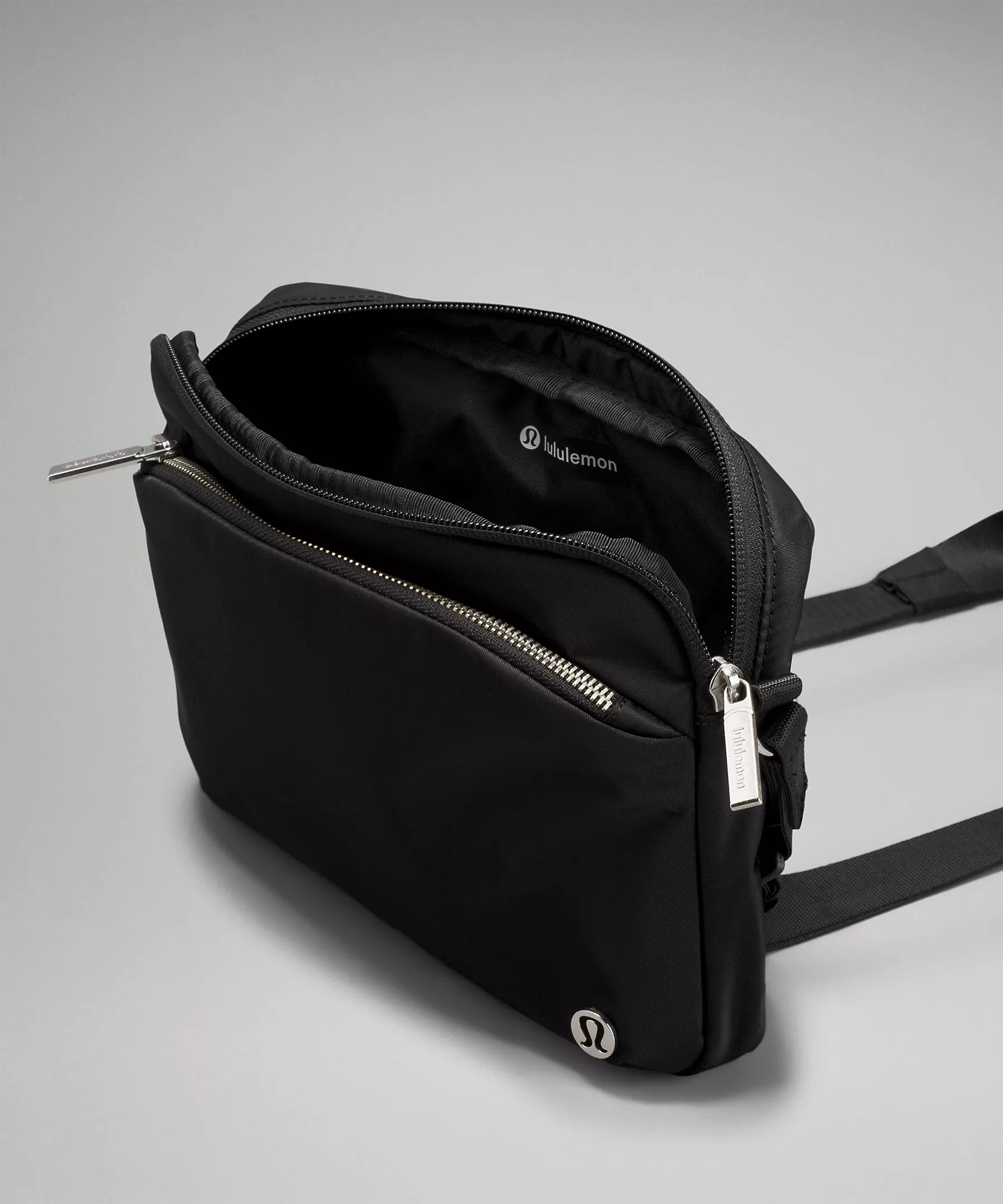 City Adventurer Crossbody Bag 2.5L | Women's Bags,Purses,Wallets | lululemon | Lululemon (US)