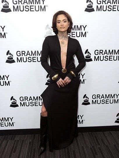 @Kehlani attended An Evening with Kehlani wearing a $795 @christopher_esber Mineral Stone Cascade Dress paired with @viviennewestwood Mini Bas Relief Earrings and @flordemariacollection boots . Hot! Or Hmm..?
Find a link below:
https://bit.ly/3L80XXB

🎥: @scratchedmusic via TikTok

📸: Getty Images

#KehlaniFBD #kehlani #kehlanistyle #grammymuseum #la #fashionbombdaily #fbdaily #BombStyle