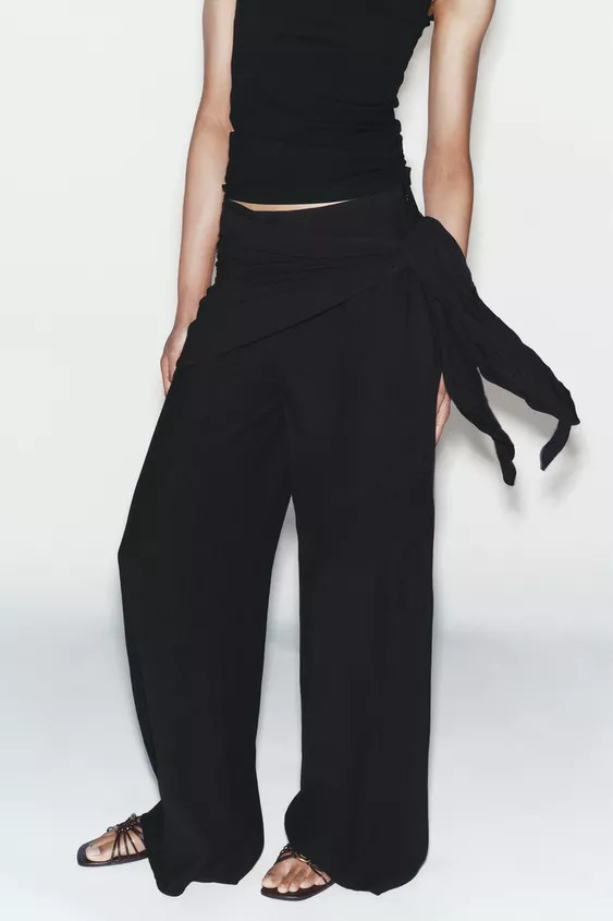 High-waisted pants with a knotted scarf. Wide leg. Side hidden in-seam zip closure. | Zara US