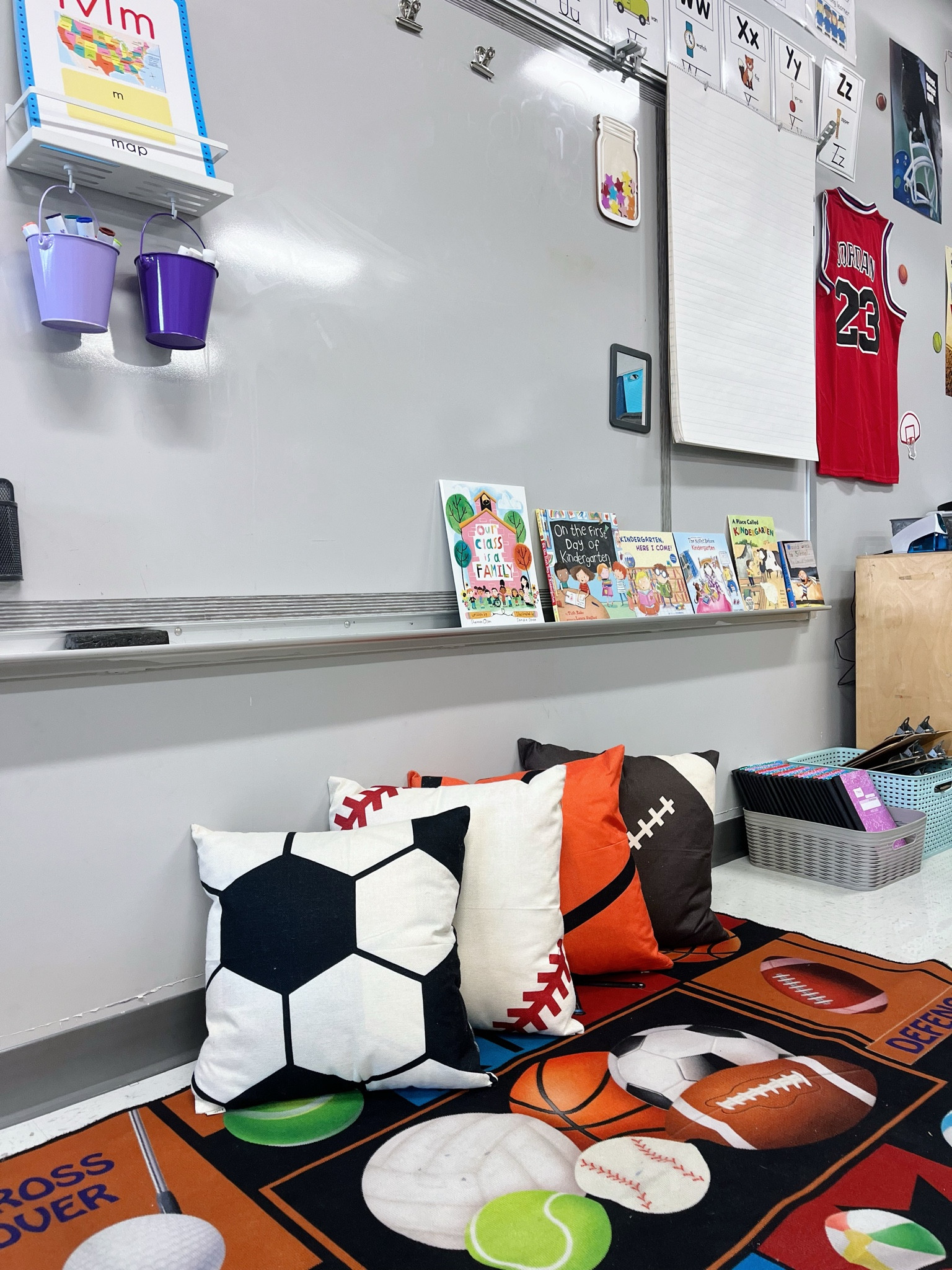 My #amazonclassroom is coming together perfectly ⚽️🏀⚾️🏈

#LTKBacktoSchool #LTKFindsUnder50 #LTKU