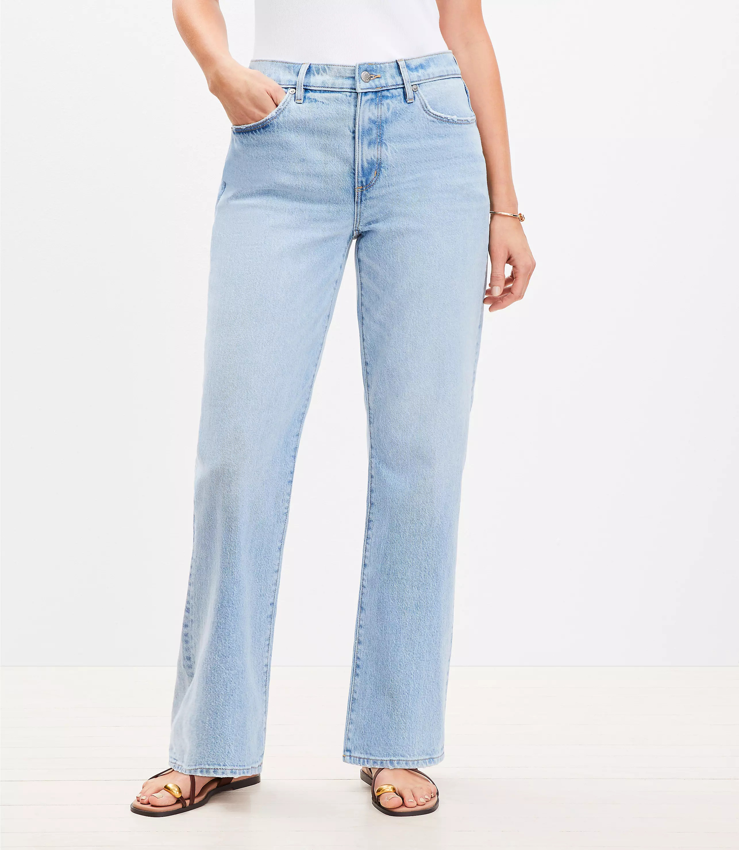 Curvy Mid Rise Relaxed Straight Jeans in Mid Wash | LOFT