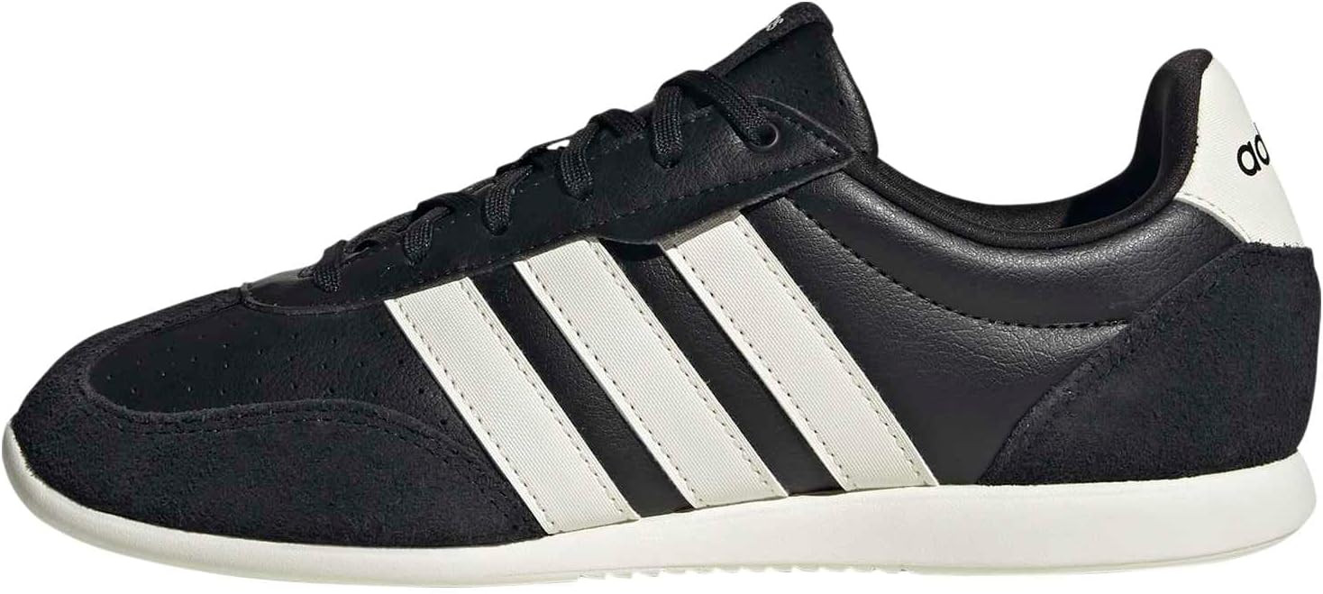 adidas Women's Barreda Low | Amazon (US)