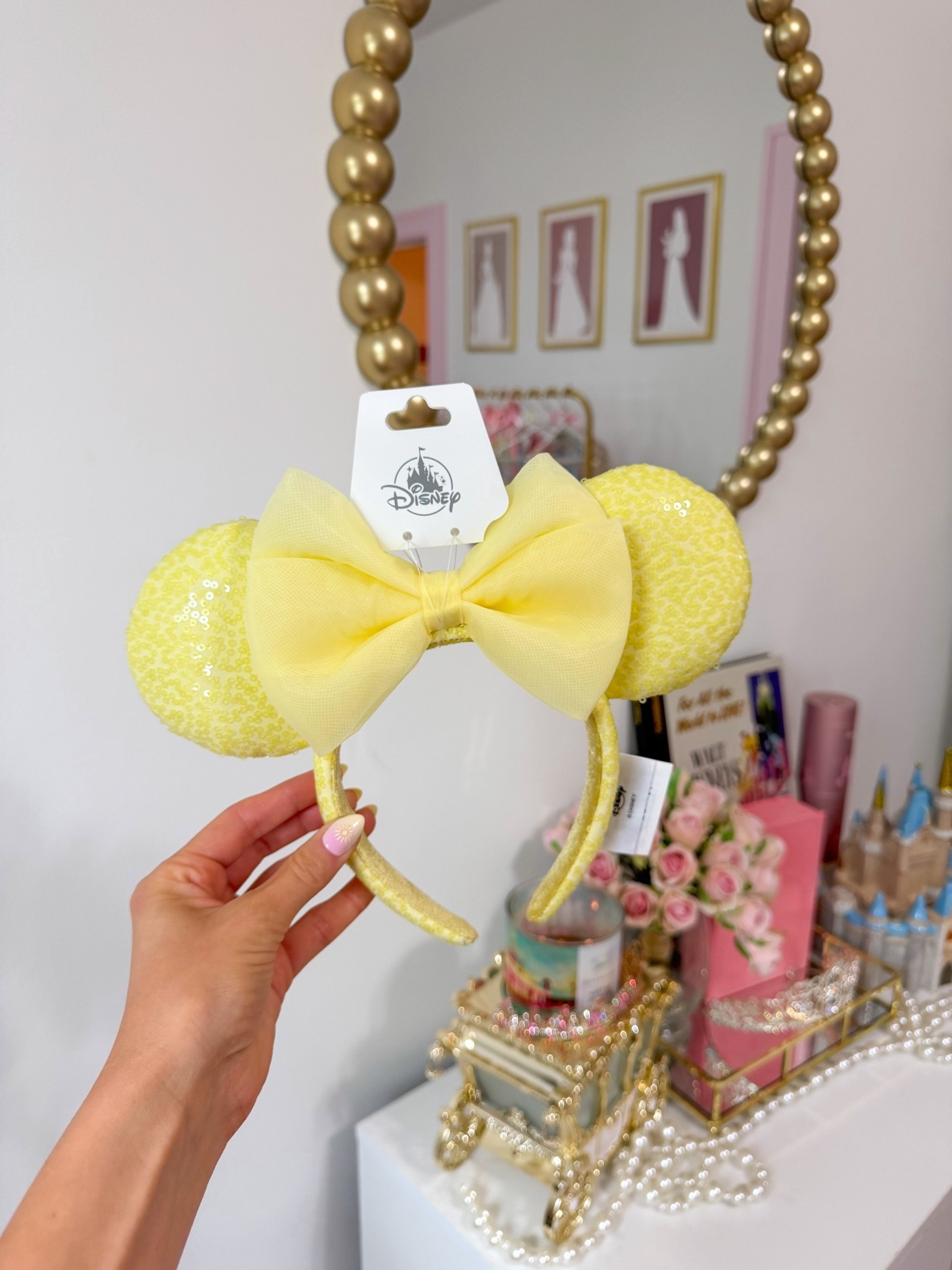 Yellow sparkle Disney ears✨💛🐭