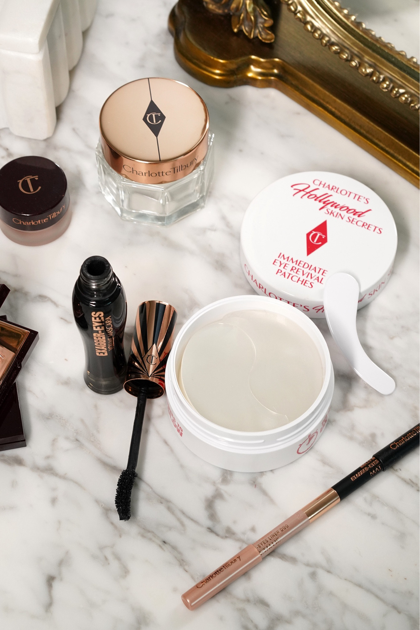 Obsessed with the new Exagger-eyes Volume Mascara and Immediate Revival Eye Patches from @charlottetilbury

Love the new mascara formula for extreme volume with the extra fluffy curved brush to coat each lash from root to tip.

Also really love the new Immediate Revival Eye Patches for a 10 minute transformation for hydrated and eyes that look more awake and revived.

Shop them now at CharlotteTilbury.com

Look/demo wearing:

Immediate Revival Eye Patches
Eyes to Mesmerize Rose Gold
Luxury Palette Bella Sofia
Hollywood Exagger-Eyes Liner Duo
Exagger-eyes Volume Mascara

#ad #exaggereyesmascara



#LTKBeauty