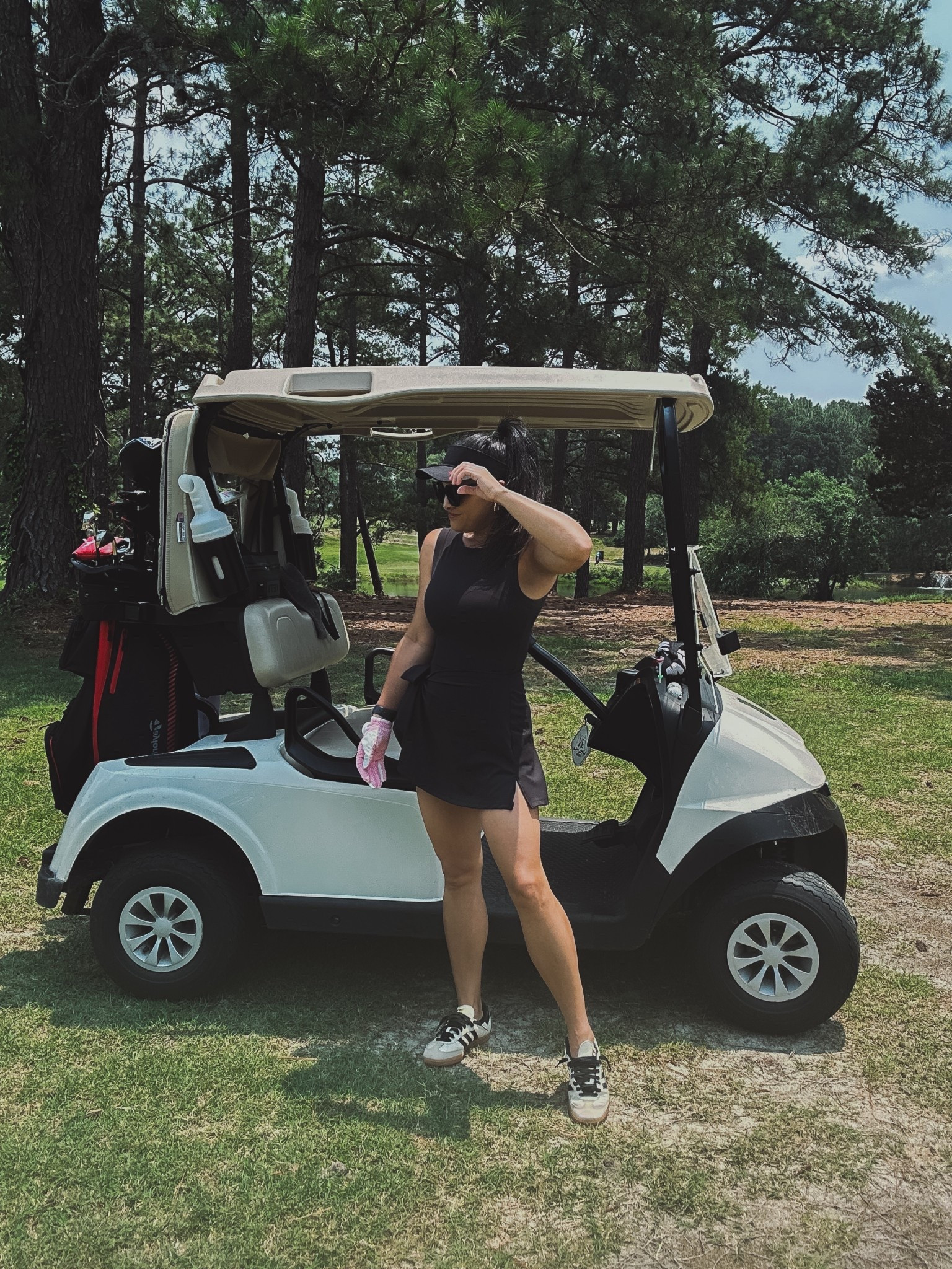 Golf outfit


Golf, golf outfit, womens golf, summer outfits, tennis outfit

#LTKStyleTip #LTKActive #LTKTravel