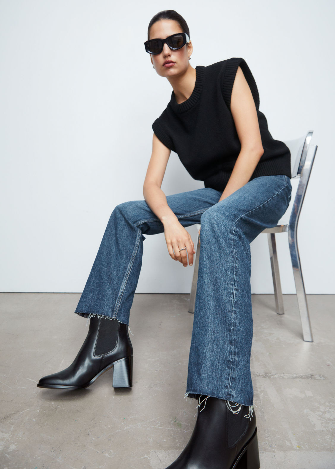 Heeled Leather Chelsea Boots - Black | & Other Stories US