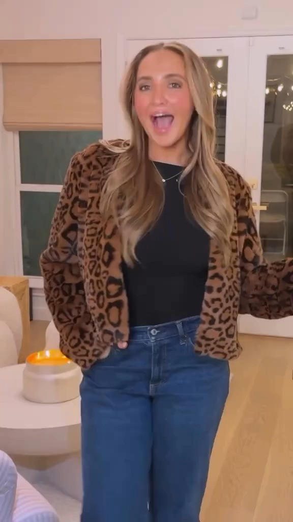 NEW EPISODE OUT NOW 🏡💌🎙️🍴 The first of our dinner party series. @macy_thompson & @sierrainphotos are coming over to talk about REcentering men, our dream dinner party guests, the recent podcast manifestations that have come true, sierras engagement & so much more. 

 #LTKWatchNow #LTKStyleTip