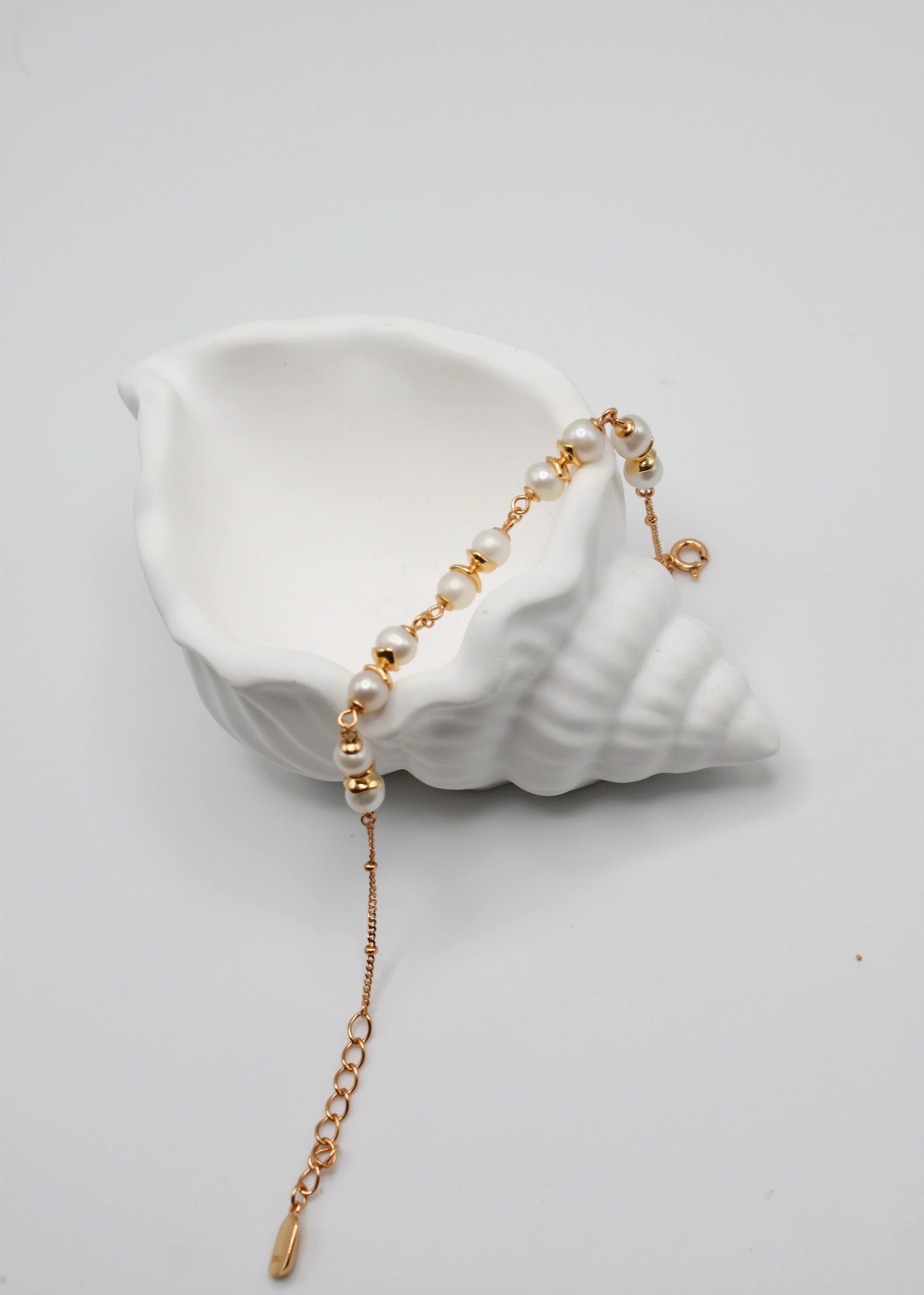 Pearl Pairs Bracelet | 18k Gold Jewelry by Apelila | Apelila Jewelry