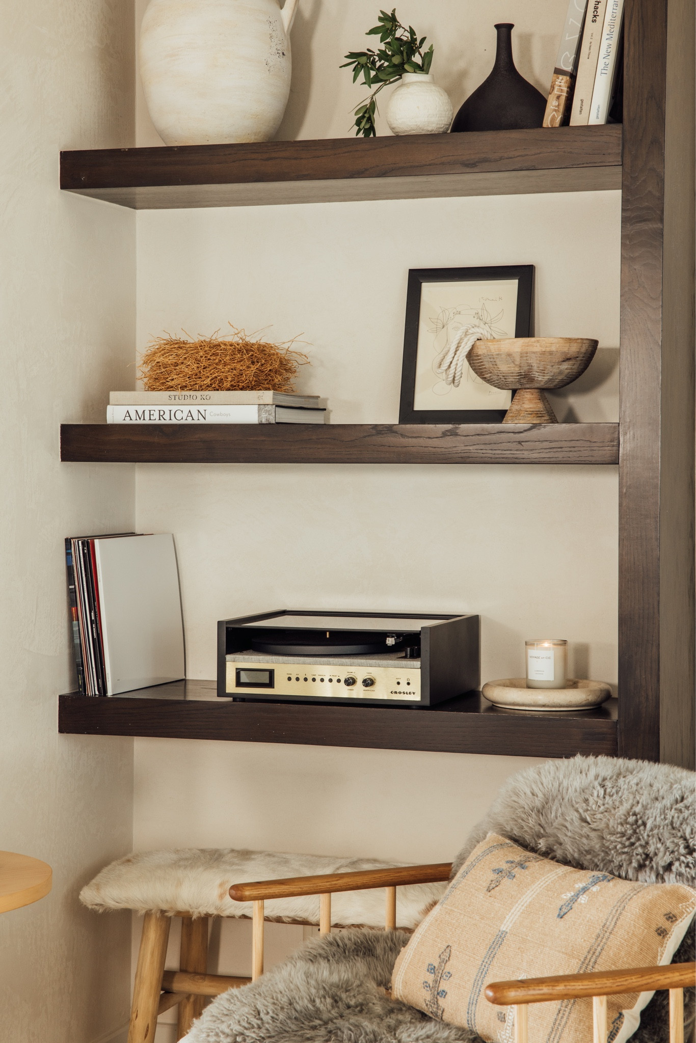 All the things on my shelves that bring my living room to life ✨

#LTKhome #LTKFind