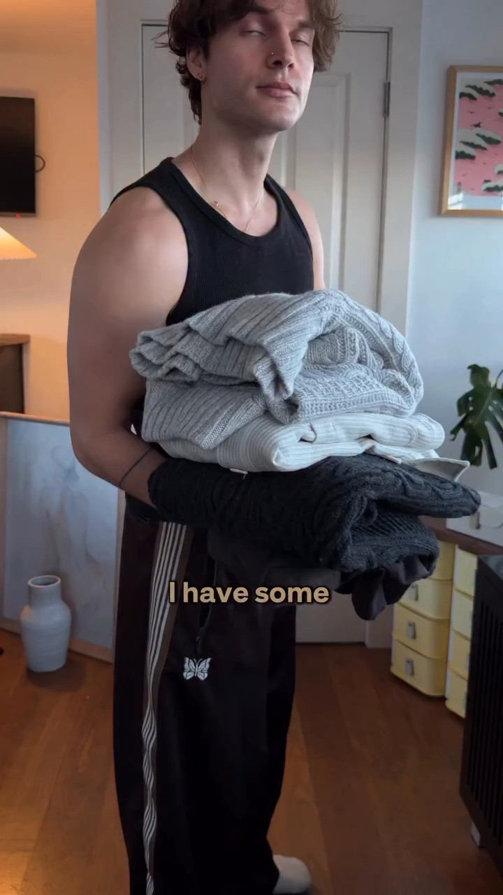 reviewing some a/w knitwear from @mjbale - 100% merino sourced from Australia ( most items )

#knitwear #knitstyle #cableknit #mensoutfits #mensstyling