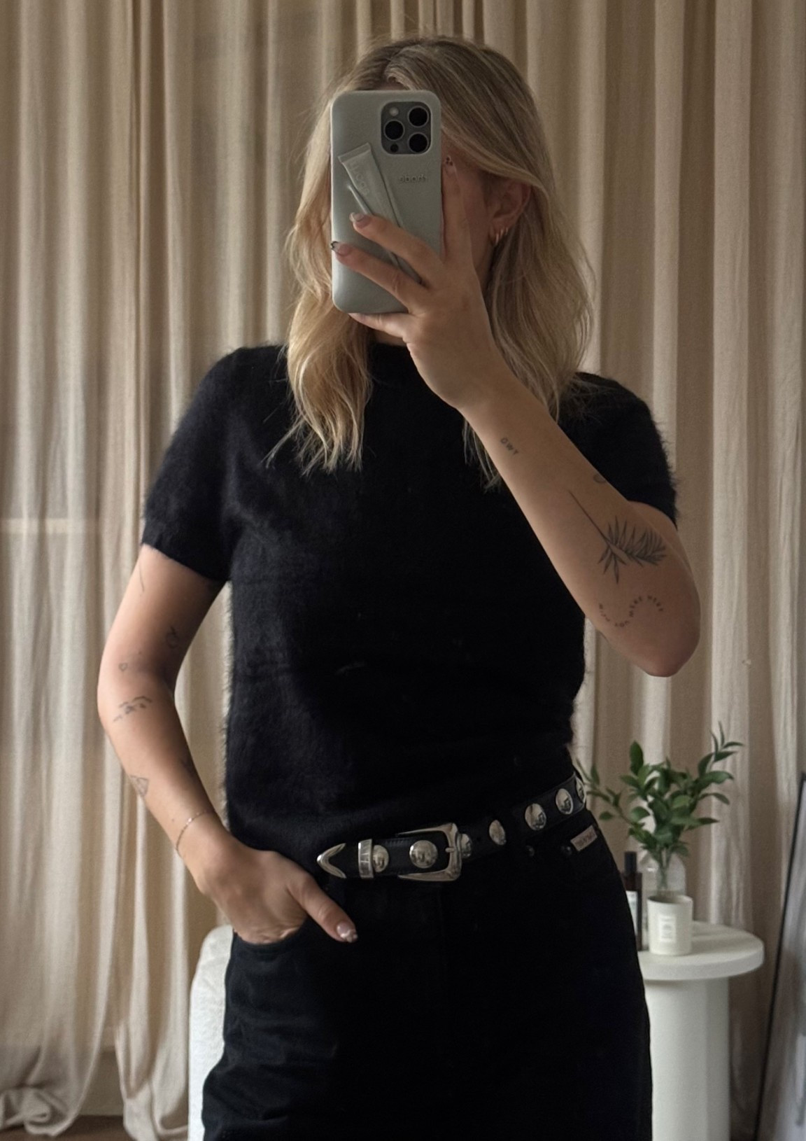 Happy Friday lovely people!
Wearing this super cosy cashmere top 🫶🏼 Take your usual size! 

Knitwear, tshirt, luxury, investment, black, minimal, simple styling, smart casual 

#LTKluxury #LTKuk #LTKCyberWeek