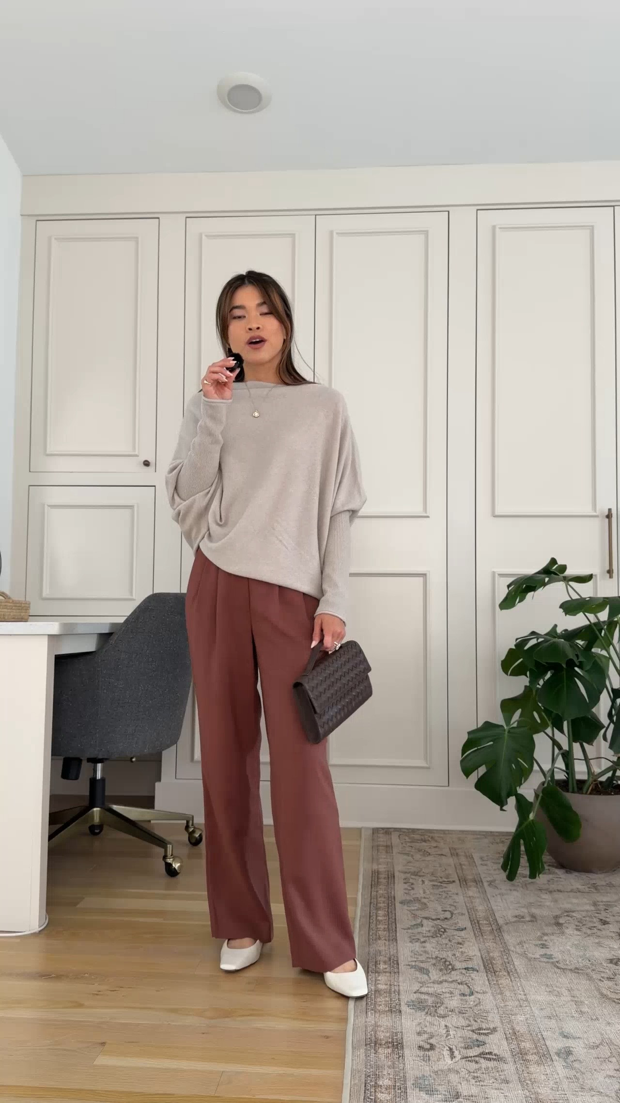 I love this unique top from @Quince. It can be worn off the shoulder! 

Sizing info:
-Quince 100% Mongolian Cashmere Asymmetric Draped Sweater (Size XS in Heather Cloud Beige) 
-Quince Stretch Crepe Pleated Wide Leg Pant (Size 0 short)

petite fashion, get dressed with me, outfit inspiration, ootd, nashville outfit, Nashville influencer, petite style, vacation style, casual outfits, mom style, petite pants, fall outfits, fall outfit info, fall pants, fall outfit idea, fall top, fall sweater, fall shoes, quince, summer top, fall sweater, pleated trouser, petite pleated trouser

#LTKSeasonal #LTKPetite #LTKWorkwear