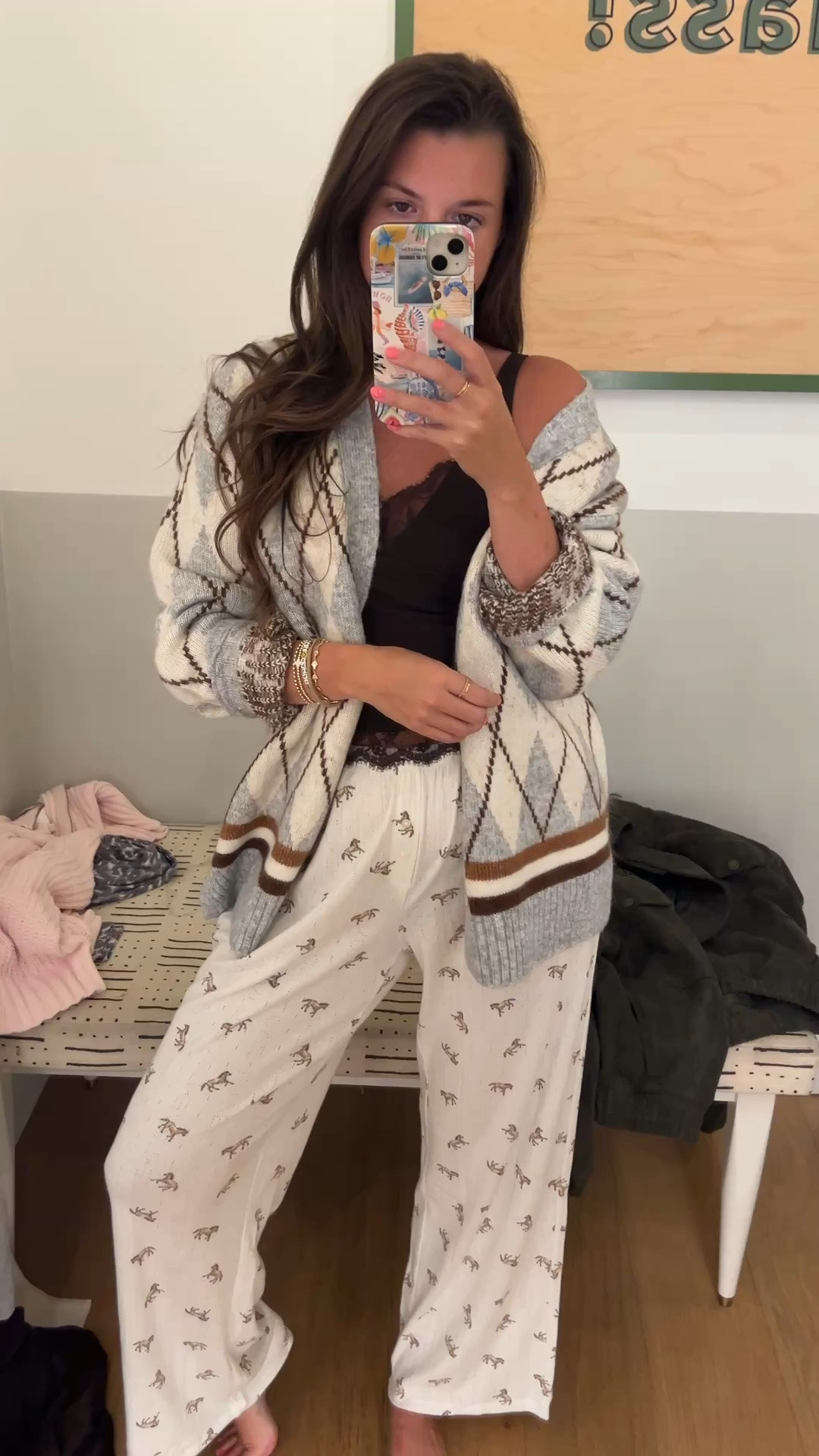 // the cutest new lounge and pajamas // kinda giving grandpa/horse girl at the same time //

#LTKootd #LTKgrwm #LTKSeasonal