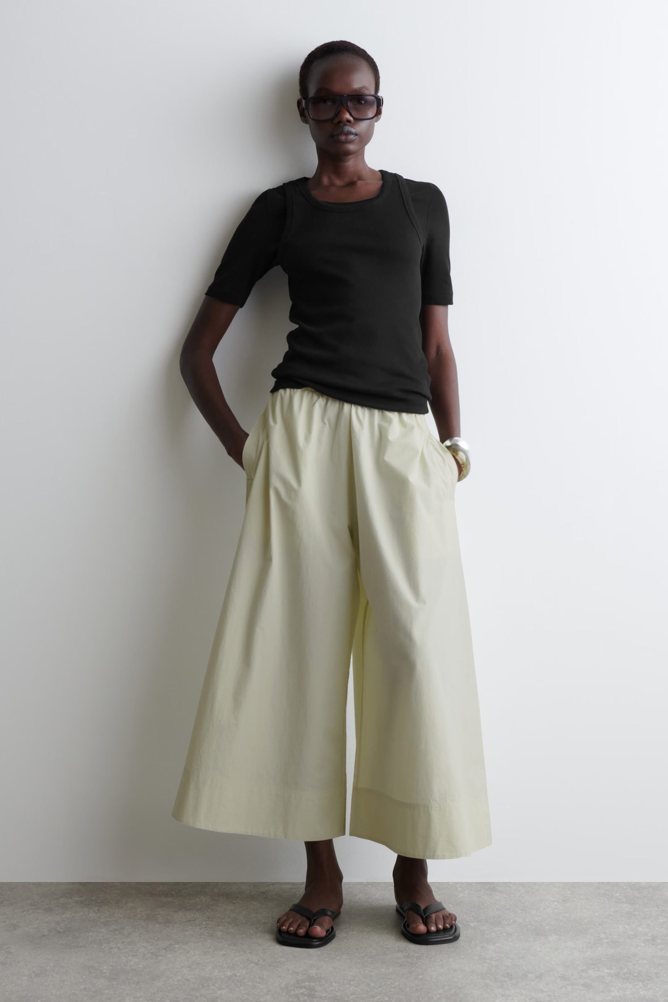 VOLUMINOUS CULOTTES - LIGHT GREEN | COS AU | COS (AU)